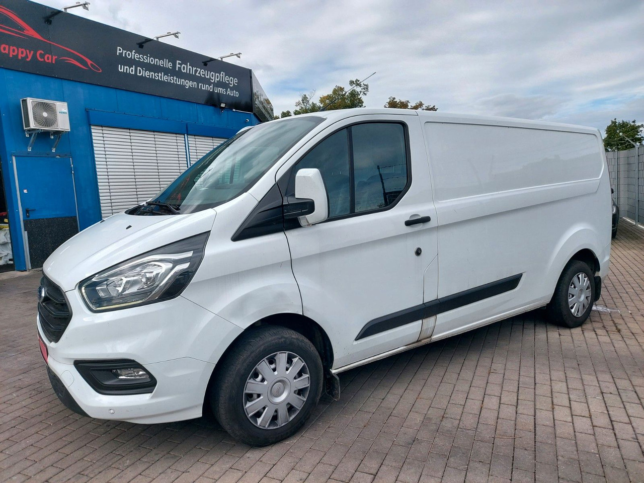 Ford Transit Custom Kasten 300 L2 Trend - Passenger van: picture 1 Ford Transit Custom Kasten 300 L2 Trend - Passenger van: picture 1