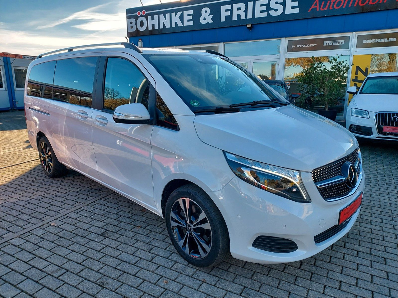 Mercedes-Benz V 250 EDITION 4MATIC lang AMG LED 8 Sitze Radar - Passenger van: picture 2 Mercedes-Benz V 250 EDITION 4MATIC lang AMG LED 8 Sitze Radar - Passenger van: picture 2