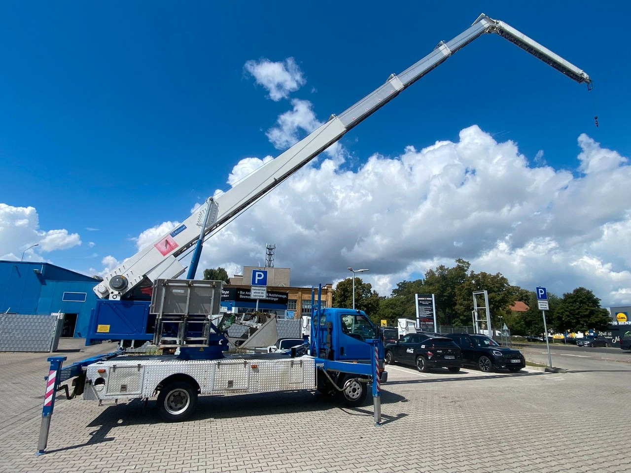 Mitsubishi CANTER DACHDECKER KLAAS AUTOKRAN - Mobile crane: picture 1 Mitsubishi CANTER DACHDECKER KLAAS AUTOKRAN - Mobile crane: picture 1