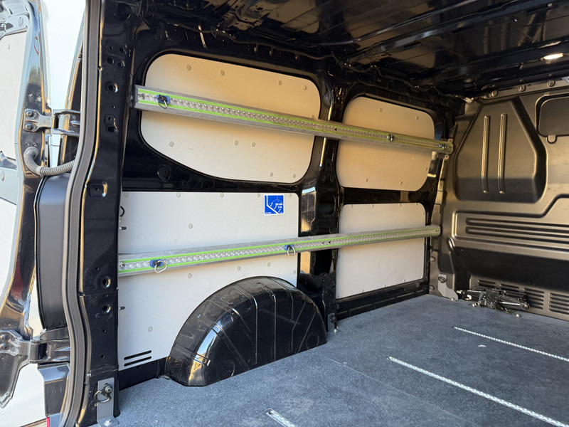 Small van Ford Transit Custom 320 2.0 TDCI 136PK **4 Jaar Fabrieksgarantie** L1H1 LED Climate Control Adaptieve Cruise Control Carplay Camera Stoelverwarming: picture 13 Small van Ford Transit Custom 320 2.0 TDCI 136PK **4 Jaar Fabrieksgarantie** L1H1 LED Climate Control Adaptieve Cruise Control Carplay Camera Stoelverwarming: picture 13