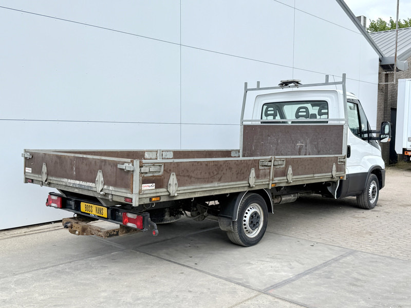 Iveco Daily 35S14 2.3 L3H1 Open Laadbak Pritsche *Bak 425cm lang* Airco Cruise Control Standkachel Trekhaak Luchtgeveerde stoel - Flatbed van: picture 3 Iveco Daily 35S14 2.3 L3H1 Open Laadbak Pritsche *Bak 425cm lang* Airco Cruise Control Standkachel Trekhaak Luchtgeveerde stoel - Flatbed van: picture 3