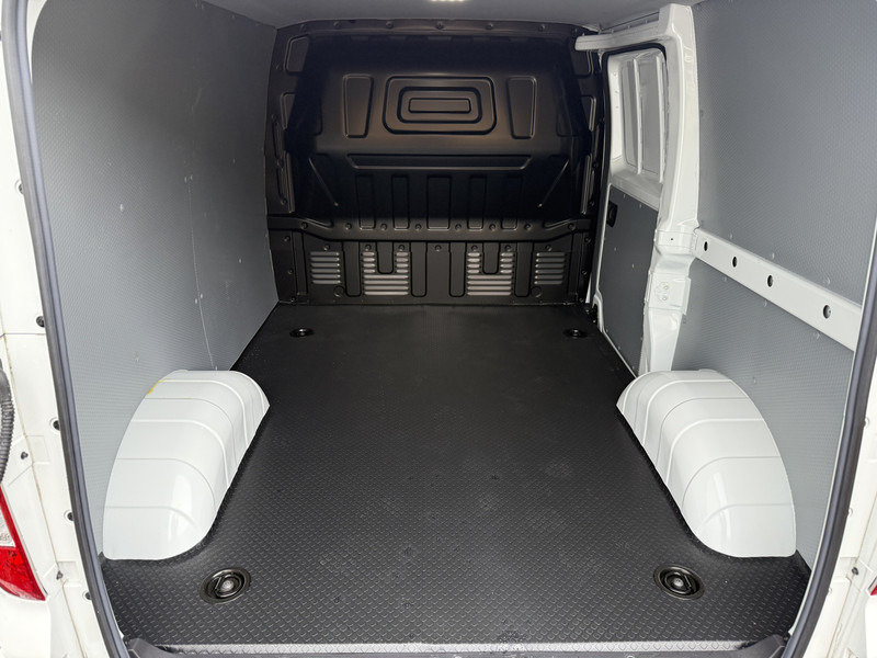 Lease a Maxus EDELIVER 3 122PK Nieuw! L1 SWB Elektrisch 50kWh 227km WLTP Carplay Touchscreen scherm Camera Parkeersensoren Maxus EDELIVER 3 122PK Nieuw! L1 SWB Elektrisch 50kWh 227km WLTP Carplay Touchscreen scherm Camera Parkeersensoren: picture 15 Lease a Maxus EDELIVER 3 122PK Nieuw! L1 SWB Elektrisch 50kWh 227km WLTP Carplay Touchscreen scherm Camera Parkeersensoren Maxus EDELIVER 3 122PK Nieuw! L1 SWB Elektrisch 50kWh 227km WLTP Carplay Touchscreen scherm Camera Parkeersensoren: picture 15