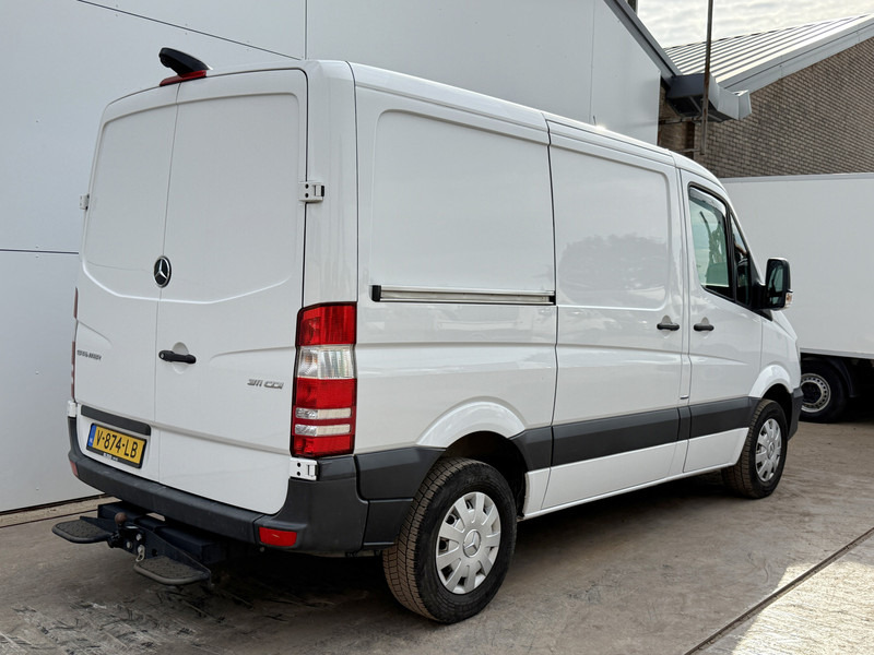Mercedes-Benz Sprinter 311 2.1 CDI Automaat L2H1 Climate Control Cruise Control Camera trekhaak en lucht geveerde stoel - Panel van: picture 3 Mercedes-Benz Sprinter 311 2.1 CDI Automaat L2H1 Climate Control Cruise Control Camera trekhaak en lucht geveerde stoel - Panel van: picture 3
