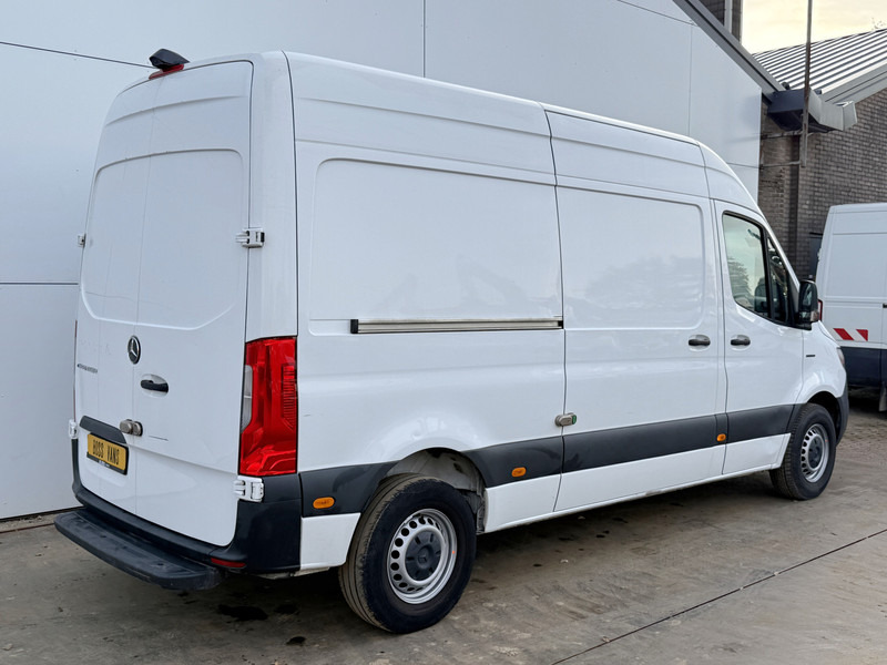 Mercedes-Benz eSprinter 312 ALL-IN PRIJS L2H2 55kWh 168km WLTP 80kw Snelladen Climate Control Stoelverwarming - Panel van, Electric van: picture 3 Mercedes-Benz eSprinter 312 ALL-IN PRIJS L2H2 55kWh 168km WLTP 80kw Snelladen Climate Control Stoelverwarming - Panel van, Electric van: picture 3