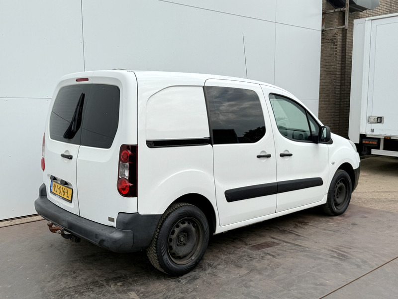 Peugeot Partner 90pk MARGE Trekhaak Airco Extra Set Banden APK Juni-2026 - Small van: picture 3 Peugeot Partner 90pk MARGE Trekhaak Airco Extra Set Banden APK Juni-2026 - Small van: picture 3