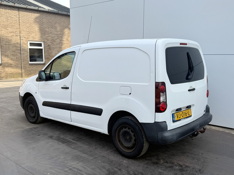 Peugeot Partner 90pk MARGE Trekhaak Airco Extra Set Banden APK Juni-2026 - Small van: picture 2 Peugeot Partner 90pk MARGE Trekhaak Airco Extra Set Banden APK Juni-2026 - Small van: picture 2