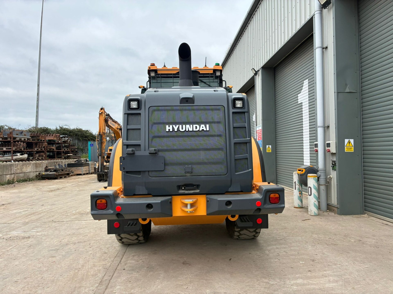 Hyundai HL940A - Wheel loader: picture 4 Hyundai HL940A - Wheel loader: picture 4