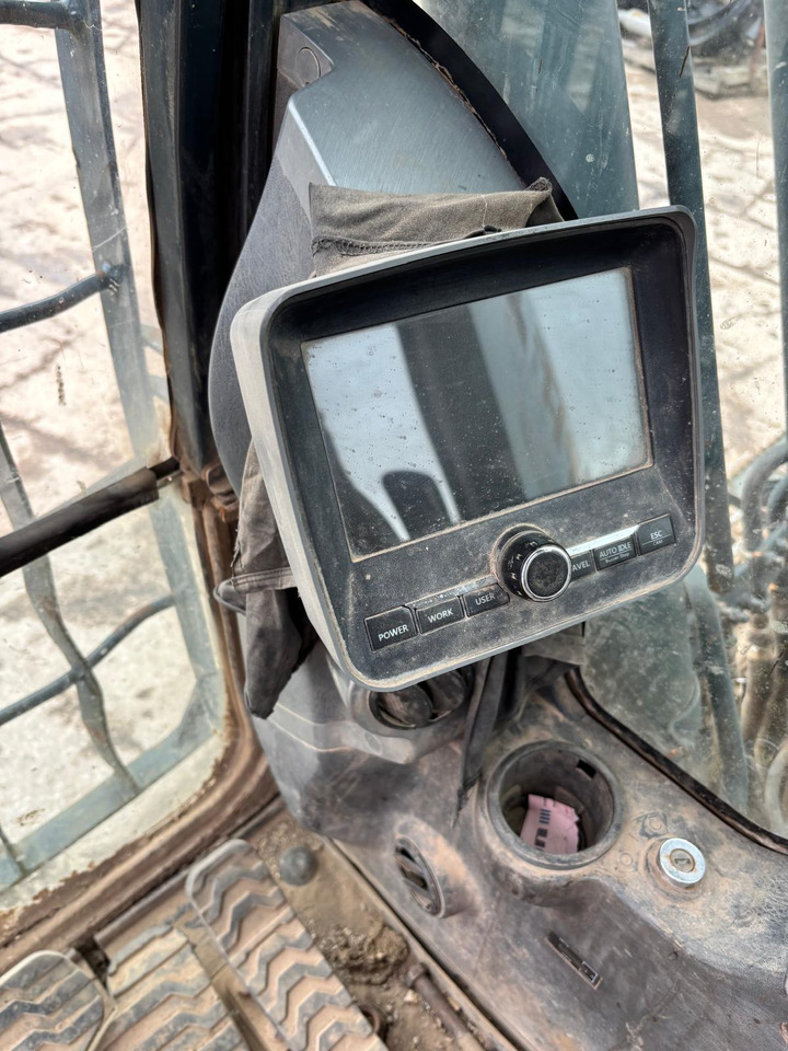 Crawler excavator Hyundai R140LC-9: picture 20