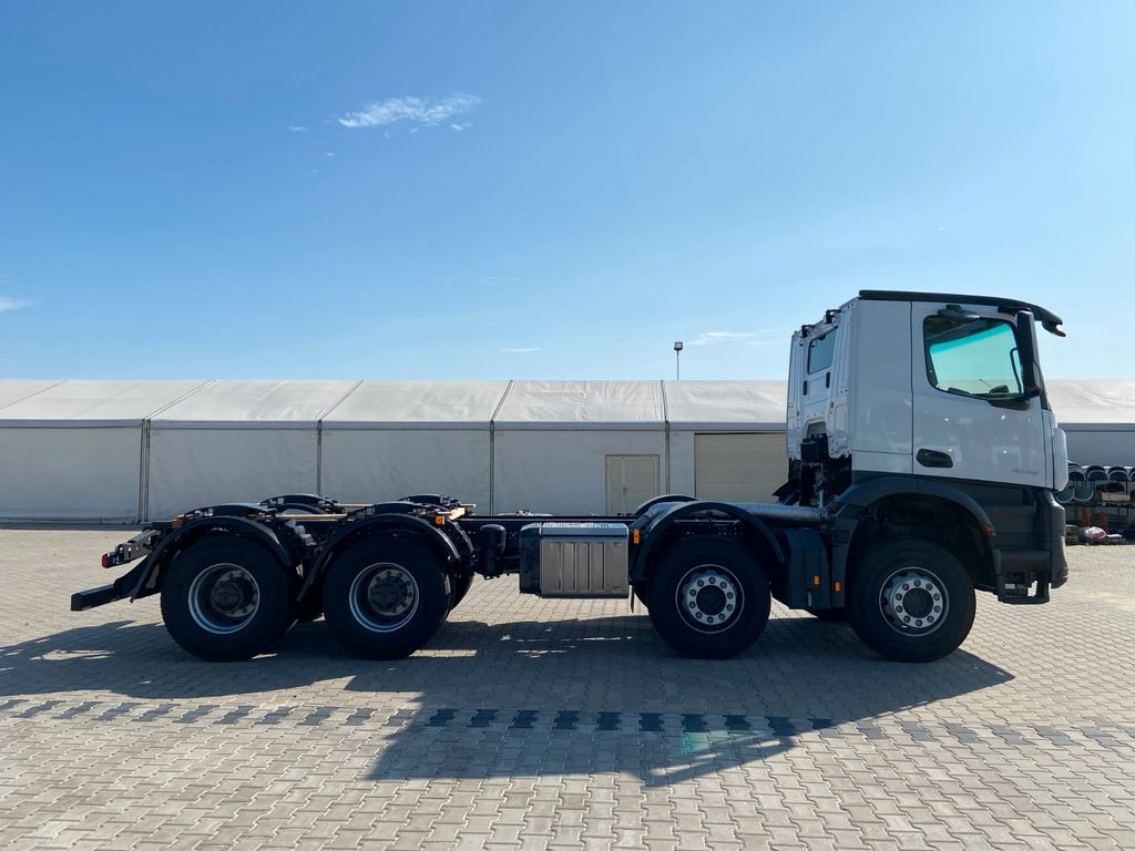 Mercedes-Benz AROCS 4248 8x4 - Cab chassis truck: picture 4 Mercedes-Benz AROCS 4248 8x4 - Cab chassis truck: picture 4