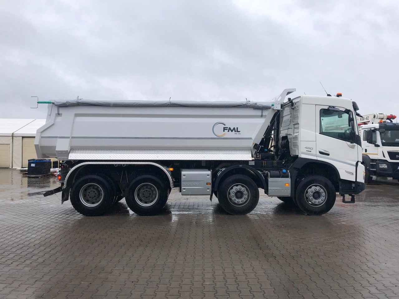 Volvo FMX 460 8x4 FML KIPPER - Tipper: picture 3 Volvo FMX 460 8x4 FML KIPPER - Tipper: picture 3