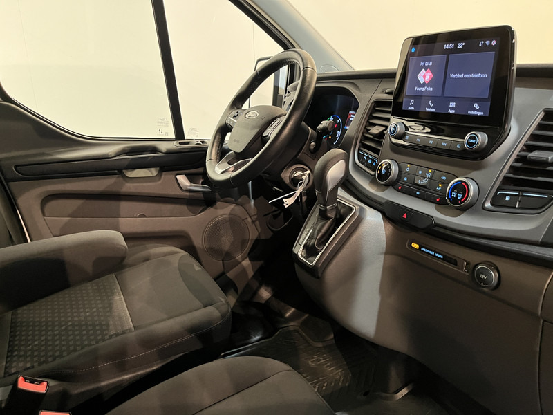 Ford Transit Custom 340 1.0 EcoBoost L1H1 PHEV Trend Automaat / Euro 6 / Servicebus / Sortimo Inrichting / Airco / Cruise Control / Camera / CarPlay / 3-Zits / 30.000 KM !! - Small van: picture 3 Ford Transit Custom 340 1.0 EcoBoost L1H1 PHEV Trend Automaat / Euro 6 / Servicebus / Sortimo Inrichting / Airco / Cruise Control / Camera / CarPlay / 3-Zits / 30.000 KM !! - Small van: picture 3
