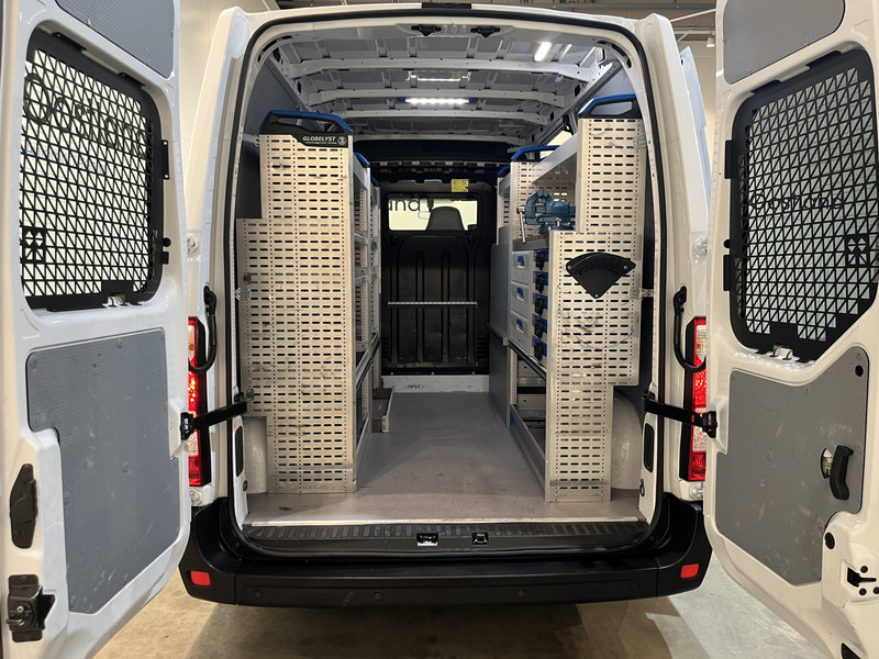 Renault Master 2.3 dCi L1H2 130 PK Servicebus / Sortimo Inrichting / Euro 6 / Luchtvering / Airco / Cruise Control / PDC / Navigatie / 3-Zits - Small van: picture 4 Renault Master 2.3 dCi L1H2 130 PK Servicebus / Sortimo Inrichting / Euro 6 / Luchtvering / Airco / Cruise Control / PDC / Navigatie / 3-Zits - Small van: picture 4