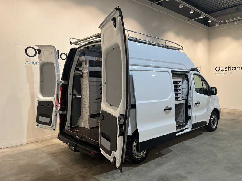 Renault Trafic 1.6 dCi L2H2 125 PK Servicebus / Inrichting / Euro 6 / 2X Schuifdeur / Airco / Cruise Control / PDC / Trekhaak / Imperiaal / 96.200 KM !! - Small van: picture 2 Renault Trafic 1.6 dCi L2H2 125 PK Servicebus / Inrichting / Euro 6 / 2X Schuifdeur / Airco / Cruise Control / PDC / Trekhaak / Imperiaal / 96.200 KM !! - Small van: picture 2