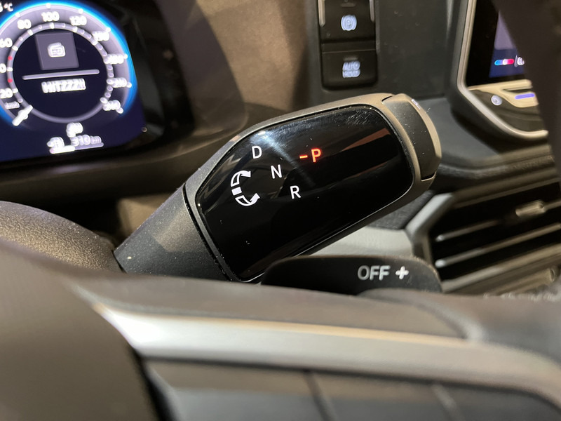 Panel van Volkswagen Crafter 2.0 TDI L3H2 140 PK Automaat / Euro 6 / Airco / Cruise Control / PDC / CarPlay / 3-Zits / NIEUWSTE MODEL / 1.400 KM !!: picture 11