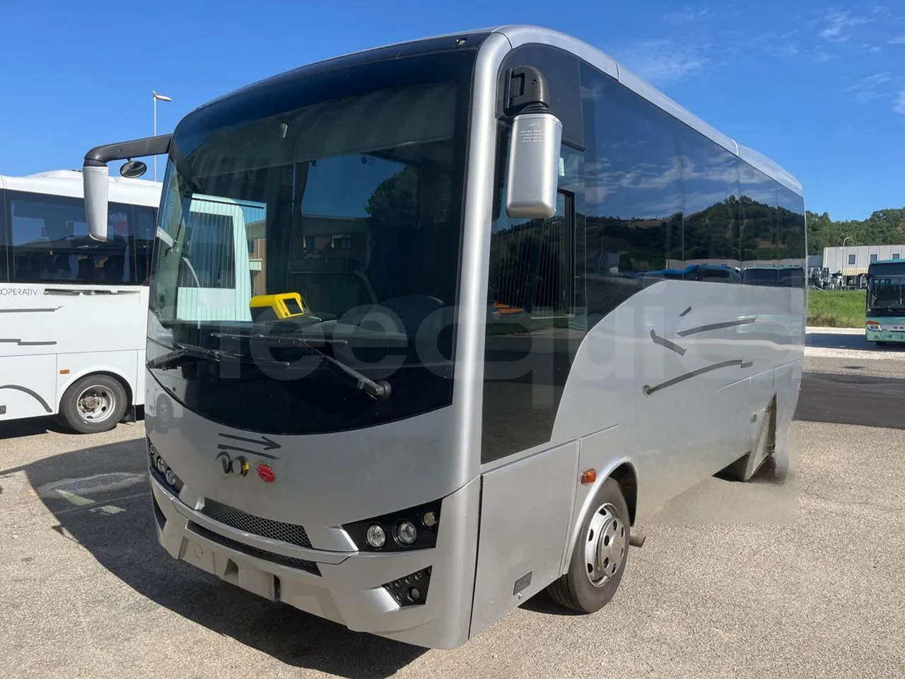 Isuzu Novo - City bus: picture 4 Isuzu Novo - City bus: picture 4