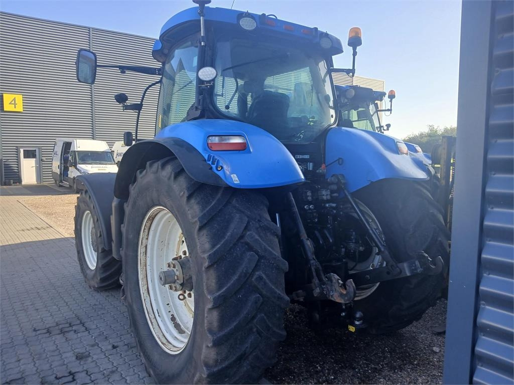 New Holland T7.260 PC SWII - Farm tractor: picture 3 New Holland T7.260 PC SWII - Farm tractor: picture 3