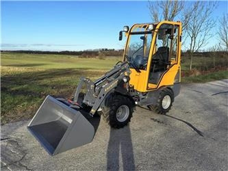 Eurotrac W11 Lav tårn og førerhus - Compact loader: picture 1 Eurotrac W11 Lav tårn og førerhus - Compact loader: picture 1