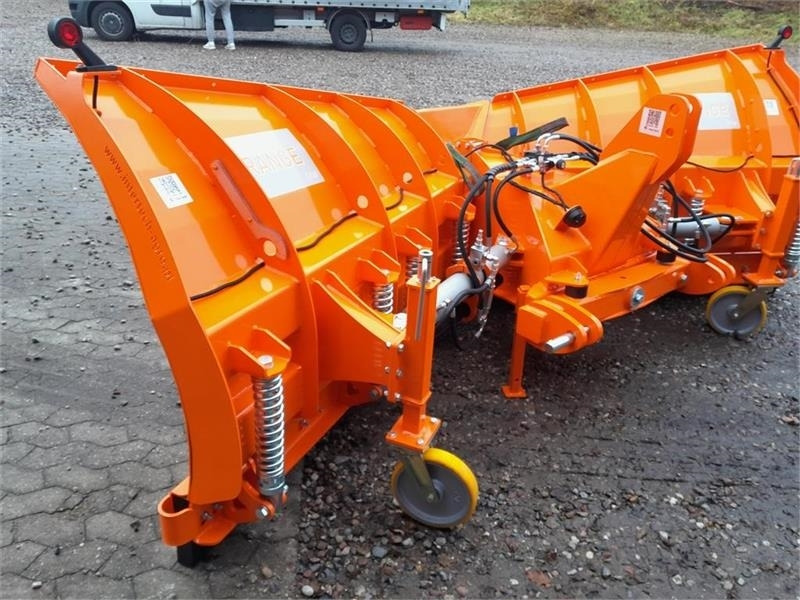 Inter-Tech 3,60 meters Proff - Snow plough for Agricultural machinery: picture 5 Inter-Tech 3,60 meters Proff - Snow plough for Agricultural machinery: picture 5
