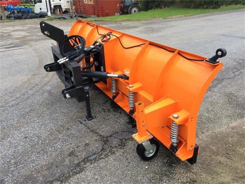 J-Maskiner IT-3000 skråplov med fjederbelastet skær - Snow plough for Agricultural machinery: picture 1 J-Maskiner IT-3000 skråplov med fjederbelastet skær - Snow plough for Agricultural machinery: picture 1