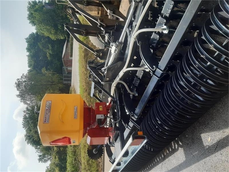 - - - technik plus - Sowing equipment: picture 2 - - - technik plus - Sowing equipment: picture 2