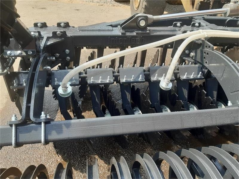 - - - technik plus - Sowing equipment: picture 3 - - - technik plus - Sowing equipment: picture 3