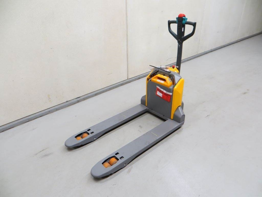 Jungheinrich AME15 - Pallet truck: picture 3 Jungheinrich AME15 - Pallet truck: picture 3