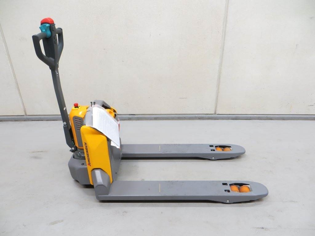Jungheinrich AME15 - Pallet truck: picture 1 Jungheinrich AME15 - Pallet truck: picture 1