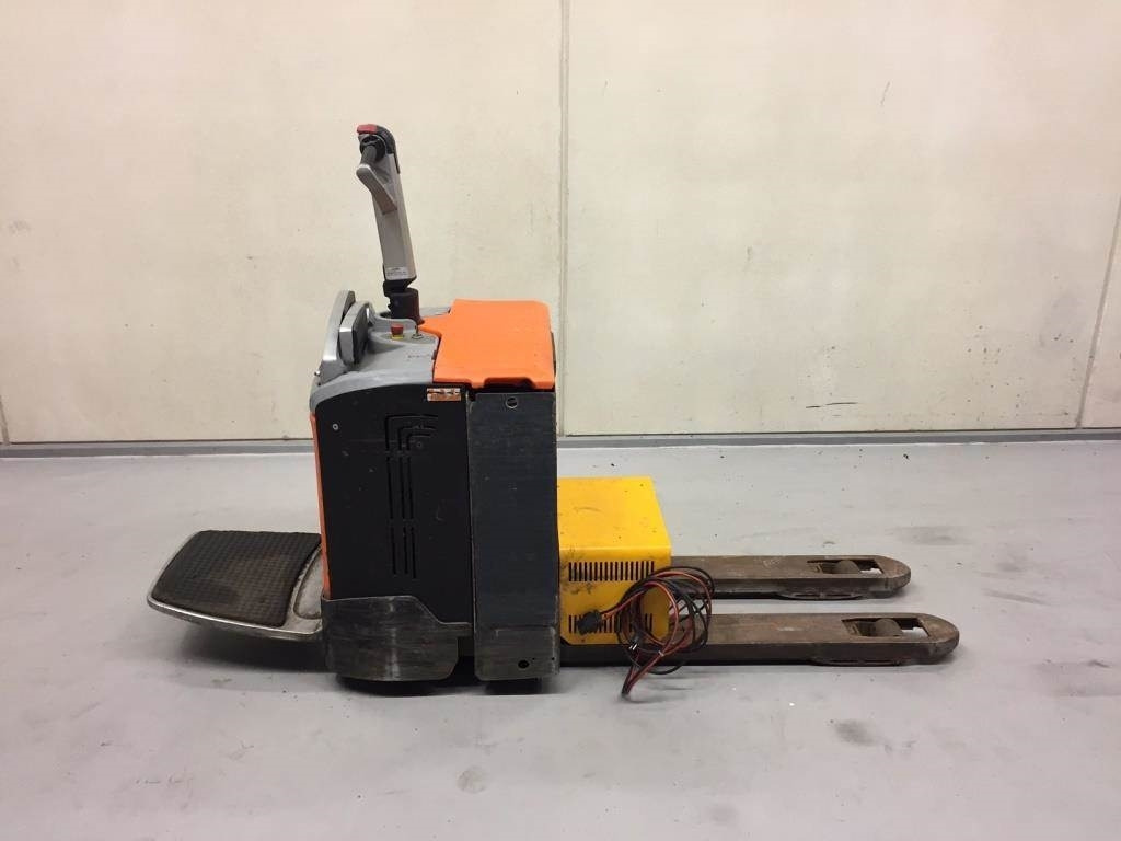 Rocla T20AC - Pallet truck: picture 1 Rocla T20AC - Pallet truck: picture 1