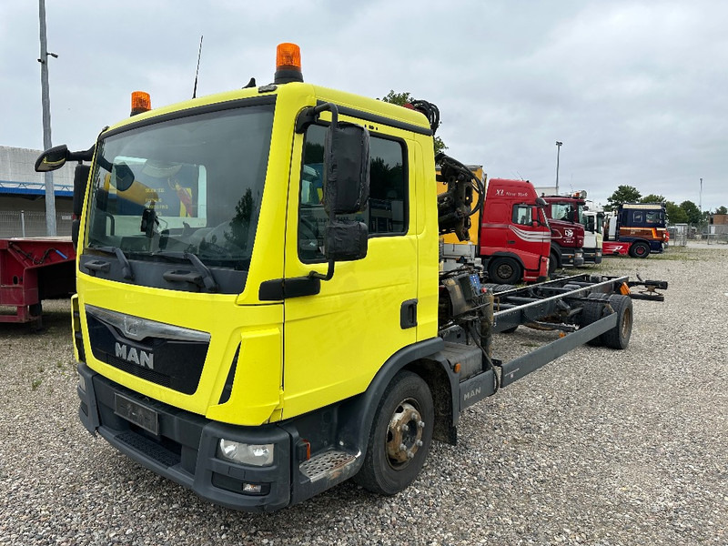 MAN TGL 12.220 with Crane HMF 735K2 - Crane truck: picture 1 MAN TGL 12.220 with Crane HMF 735K2 - Crane truck: picture 1