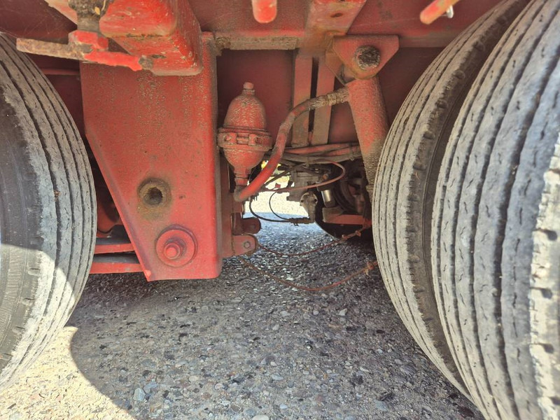 Low loader semi-trailer Nooteboom Machine trailer W/ extendable bed & Hyd Ramps: picture 8 Low loader semi-trailer Nooteboom Machine trailer W/ extendable bed & Hyd Ramps: picture 8