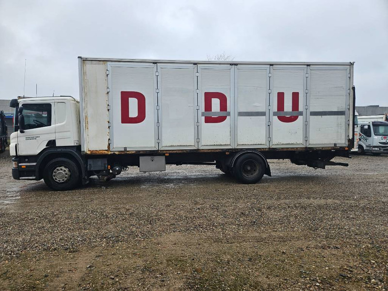 Scania P 230 //Lift // Sideopening - Box truck: picture 4 Scania P 230 //Lift // Sideopening - Box truck: picture 4