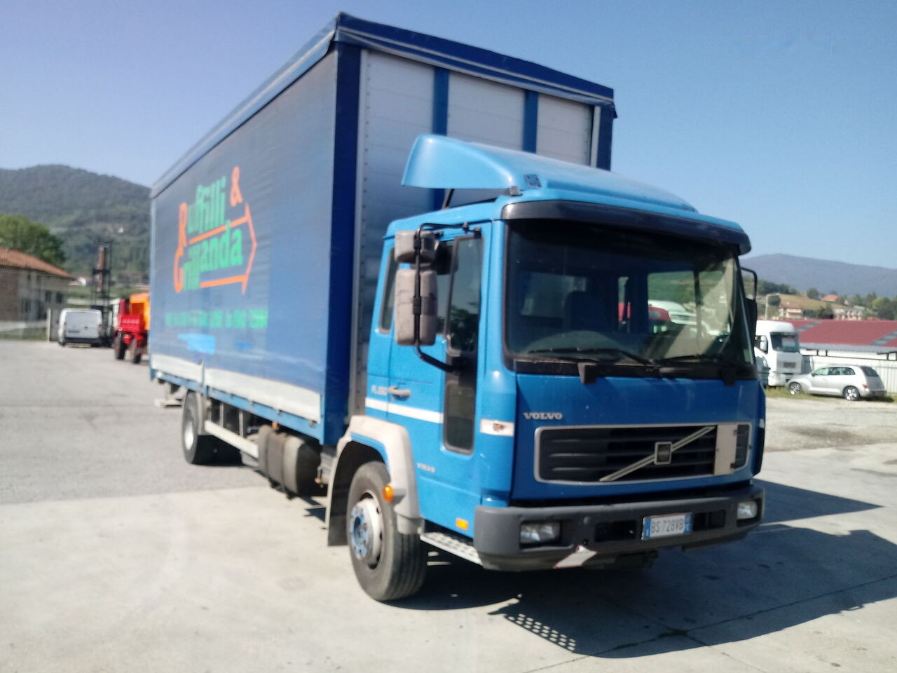 Volvo FL6.250 - Box truck: picture 2 Volvo FL6.250 - Box truck: picture 2