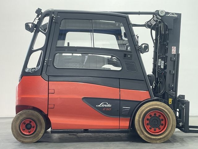 Linde E50L-01/600-388 - Electric forklift: picture 5 Linde E50L-01/600-388 - Electric forklift: picture 5