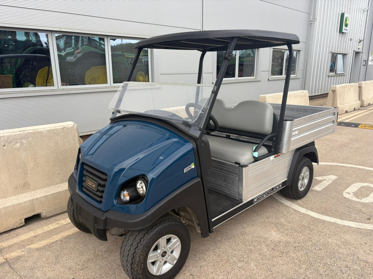 Clubcar Carryall 500 - Side-by-side/ ATV: picture 2 Clubcar Carryall 500 - Side-by-side/ ATV: picture 2