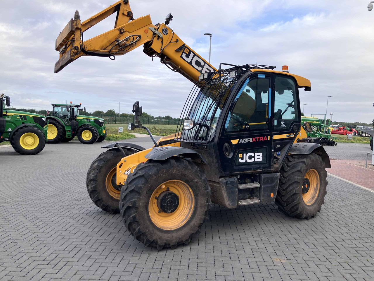 JCB 532.70 AGRIXTRA - Telescopic handler: picture 3 JCB 532.70 AGRIXTRA - Telescopic handler: picture 3
