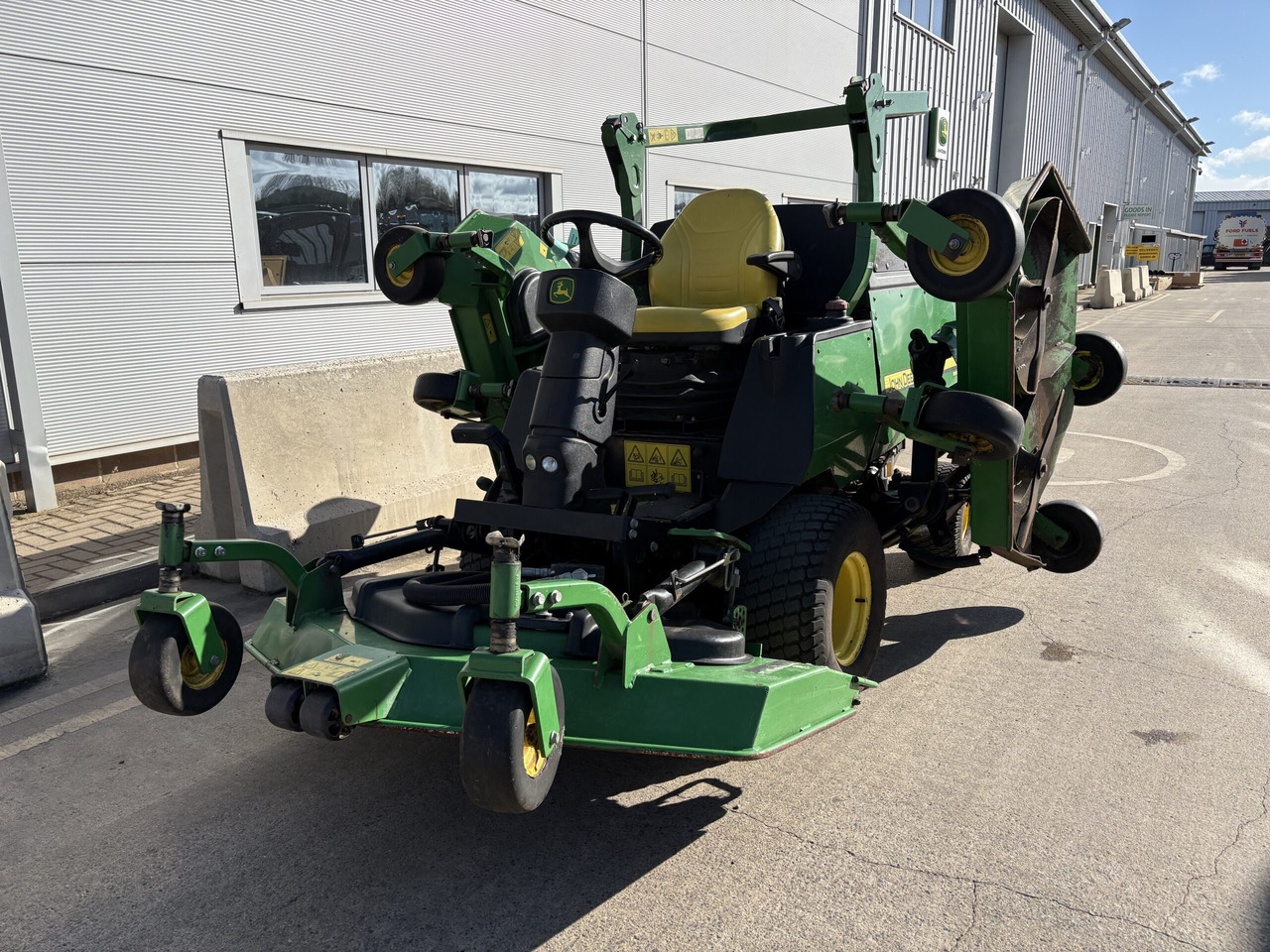 John Deere 1600T Wide Area Mower - Garden mower: picture 3 John Deere 1600T Wide Area Mower - Garden mower: picture 3