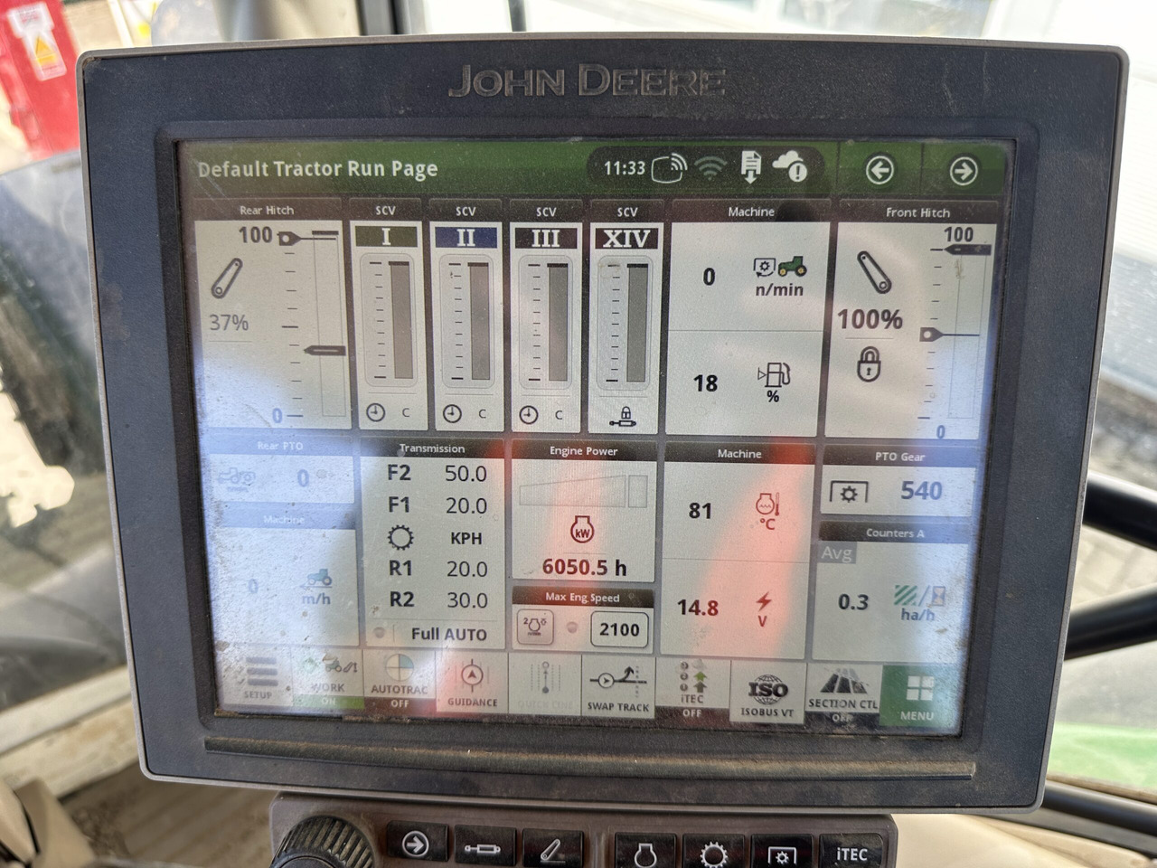 Farm tractor John Deere 6155R: picture 8
