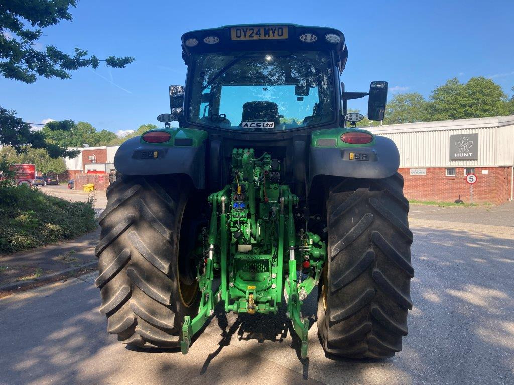 Farm tractor John Deere 6R 155: picture 10