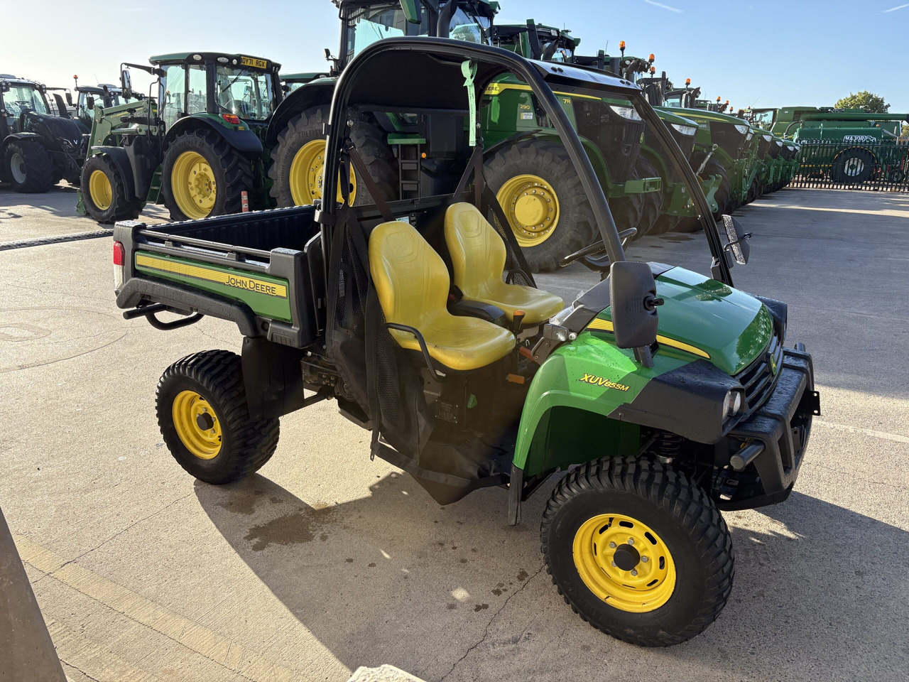 John Deere XUV855M Gator - Side-by-side/ ATV: picture 3 John Deere XUV855M Gator - Side-by-side/ ATV: picture 3