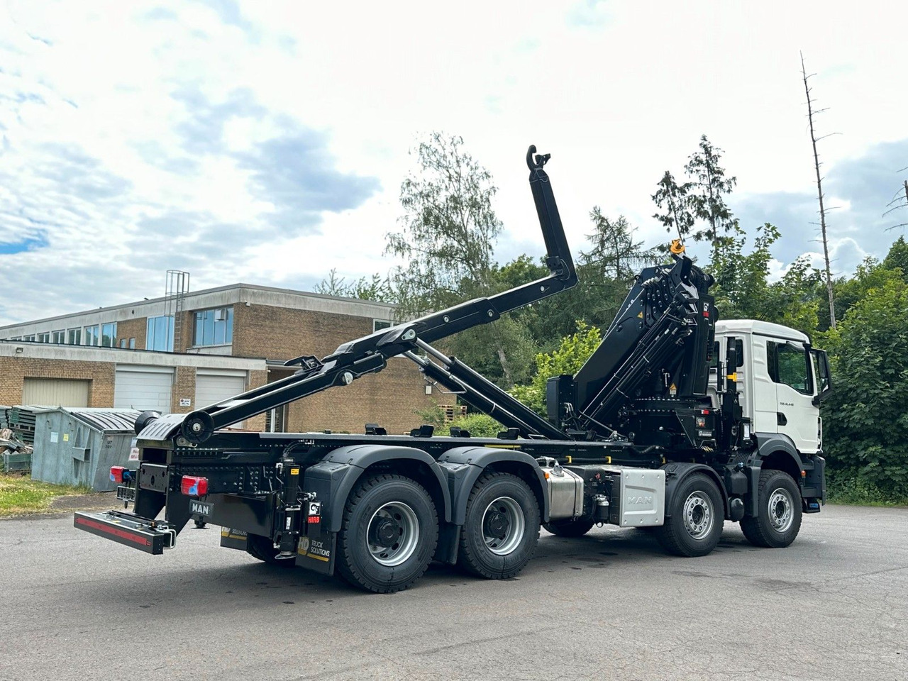 Hook lift truck, Crane truck MAN TGS 35.520 8x4  Abrollkipper + Kran HIAB 658E6: picture 13