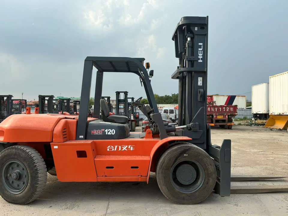 HELI 12Ton Diesel Forklift CPCD120 Fast Delivery with Competitive Price for Farms with Core Components Pump Engine Motor Gearbox - Diesel forklift: picture 3 HELI 12Ton Diesel Forklift CPCD120 Fast Delivery with Competitive Price for Farms with Core Components Pump Engine Motor Gearbox - Diesel forklift: picture 3