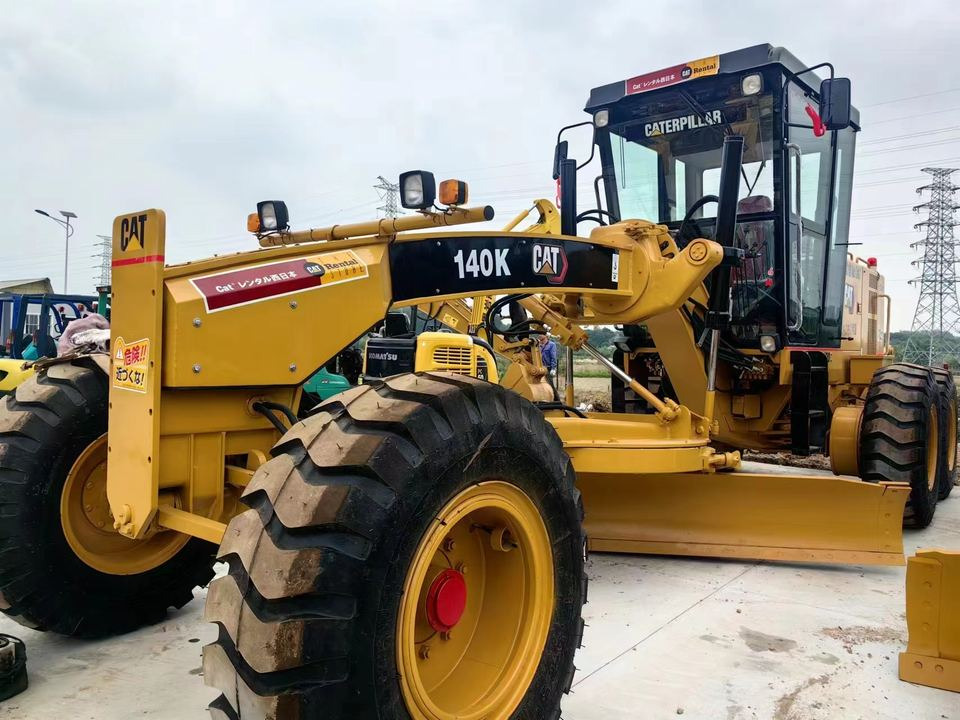 Used Caterpillar 140G/140H Motor Grader From Japan Popular Sale for Farms with Core Components Included Engine Gearbox Bearing - Grader: picture 3 Used Caterpillar 140G/140H Motor Grader From Japan Popular Sale for Farms with Core Components Included Engine Gearbox Bearing - Grader: picture 3