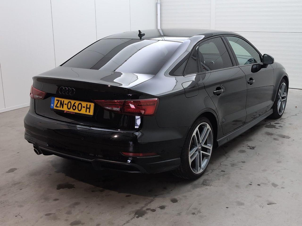 Audi A3 Limousine 30 TDI Sport S Line Edition | 2019 | 210.512 km | Automaat | ZN060H | NAP: Logisch - Sedan: picture 4 Audi A3 Limousine 30 TDI Sport S Line Edition | 2019 | 210.512 km | Automaat | ZN060H | NAP: Logisch - Sedan: picture 4