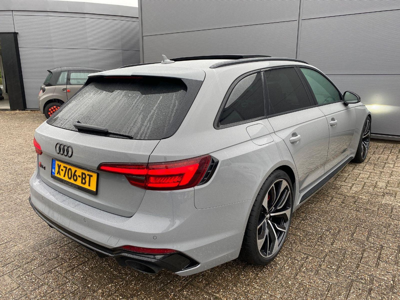 Audi A4 RS 4 Avant 2.9 TFSI quattro | 2018 | 96.192 km | Automaat | X706BT | NAP: Geen oordeel - Car: picture 4 Audi A4 RS 4 Avant 2.9 TFSI quattro | 2018 | 96.192 km | Automaat | X706BT | NAP: Geen oordeel - Car: picture 4