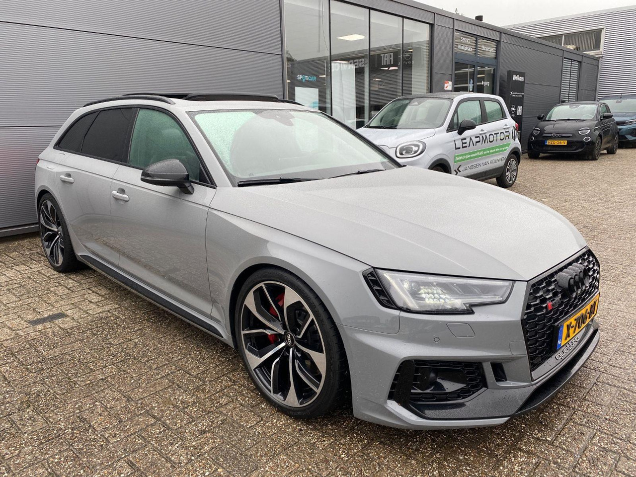 Audi A4 RS 4 Avant 2.9 TFSI quattro | 2018 | 96.192 km | Automaat | X706BT | NAP: Geen oordeel - Car: picture 2 Audi A4 RS 4 Avant 2.9 TFSI quattro | 2018 | 96.192 km | Automaat | X706BT | NAP: Geen oordeel - Car: picture 2