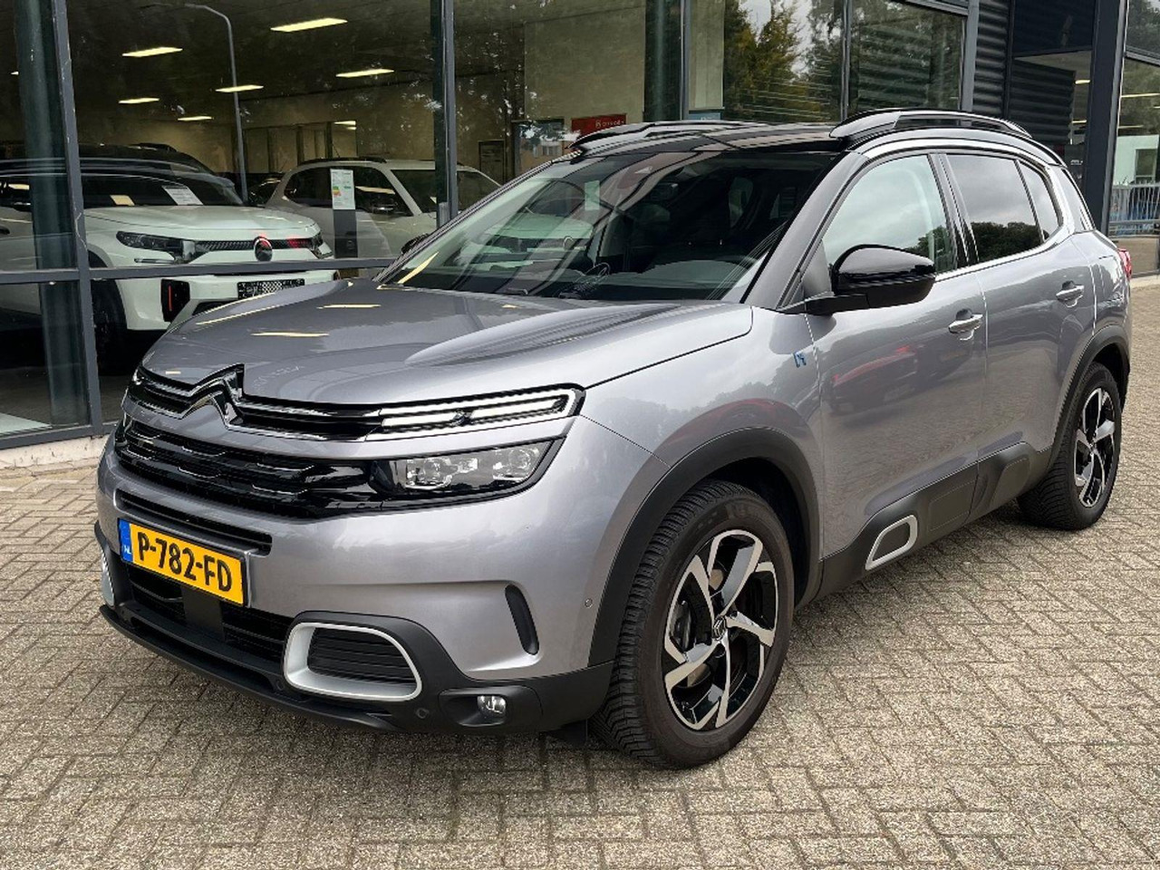 Citroen C5 Aircross 1.6 Plug - in Hybrid 225 Shine | 2021 | 81.408 km | Automaat | P782FD | NAP: Geen oordeel - SUV: picture 1 Citroen C5 Aircross 1.6 Plug - in Hybrid 225 Shine | 2021 | 81.408 km | Automaat | P782FD | NAP: Geen oordeel - SUV: picture 1
