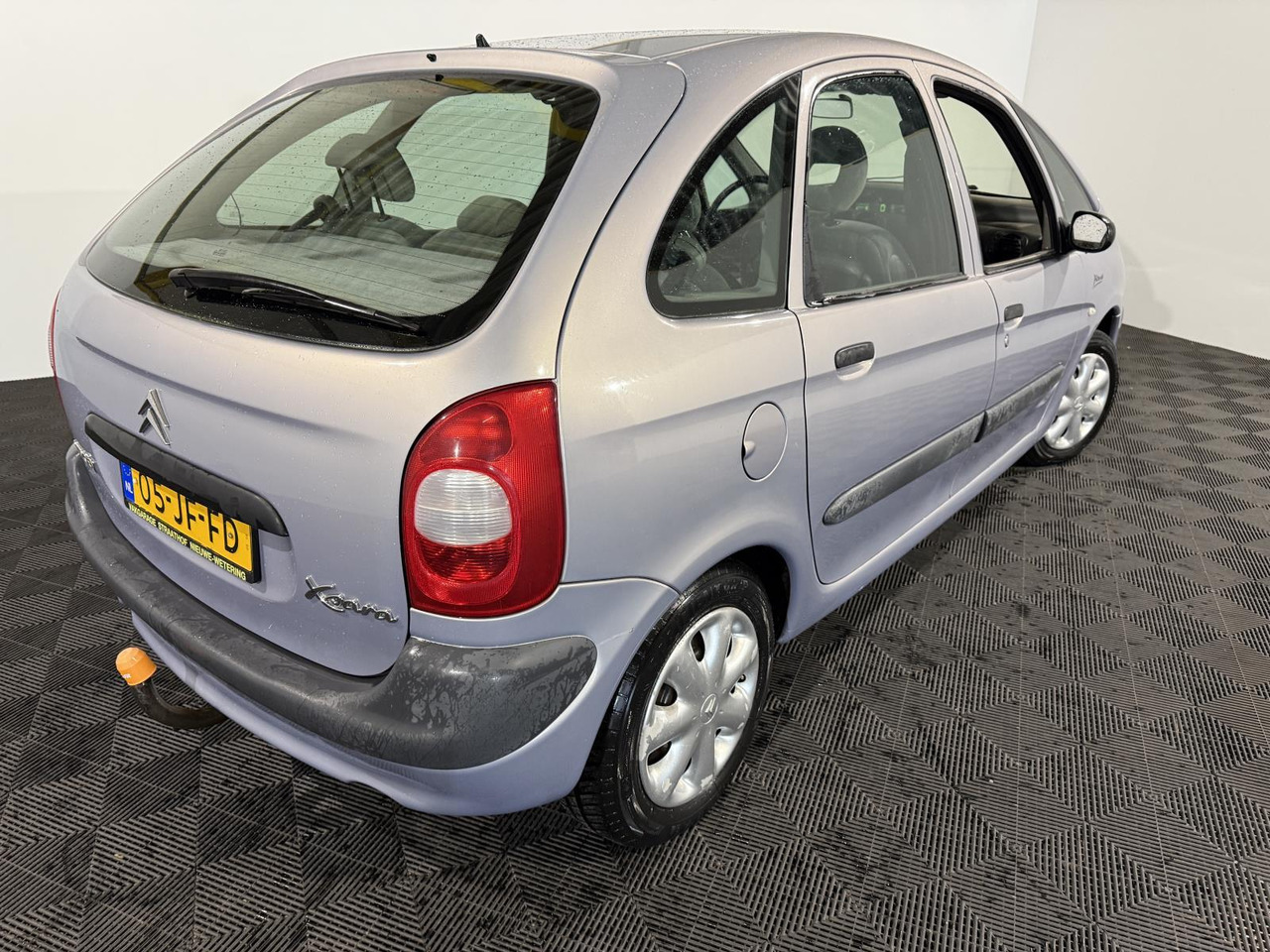Citroen | Xsara Picasso | 1.8i-16V Plaisir | 2002 | 229.613 km | 05JFFD | Logisch - Car: picture 4 Citroen | Xsara Picasso | 1.8i-16V Plaisir | 2002 | 229.613 km | 05JFFD | Logisch - Car: picture 4