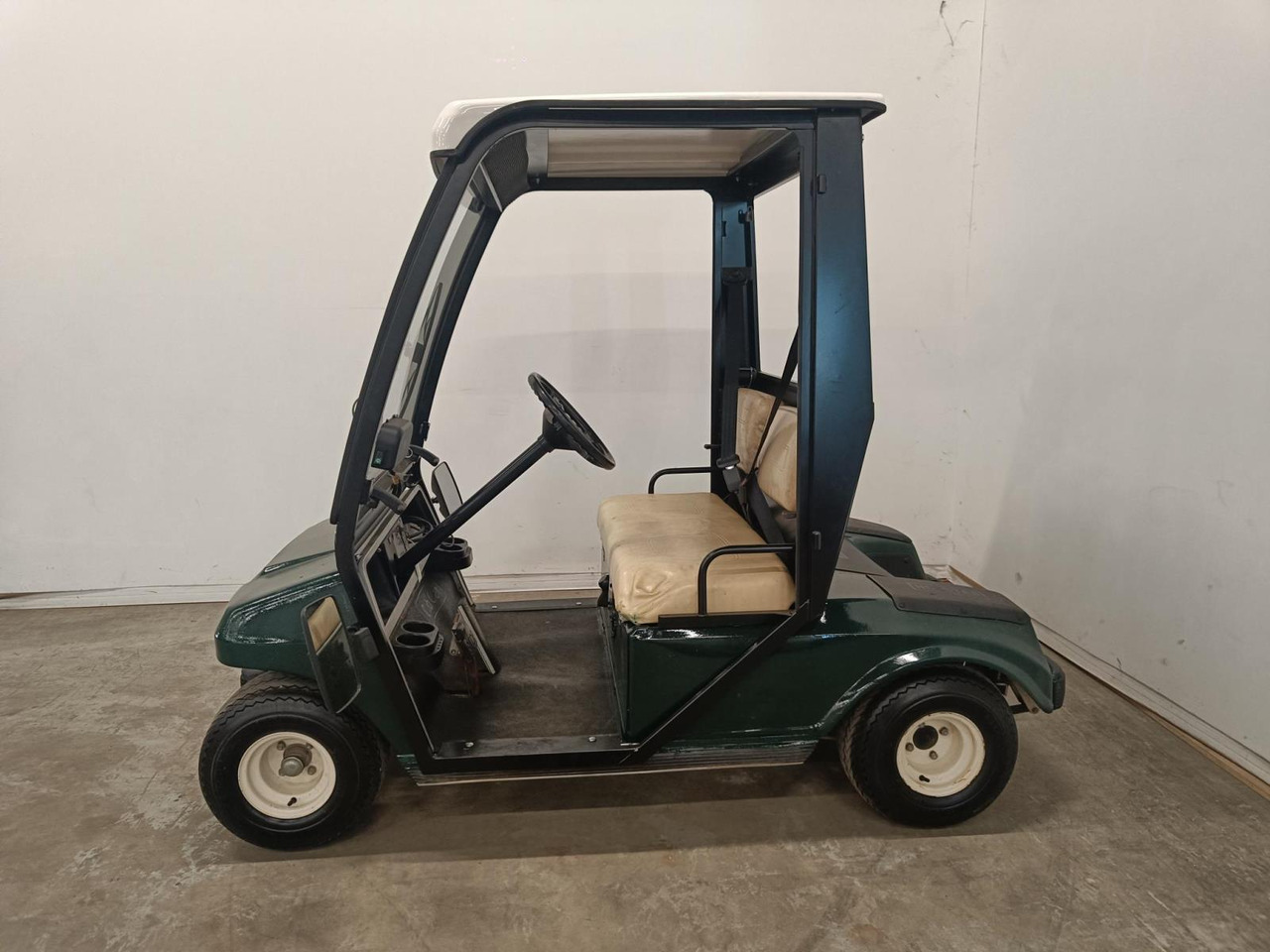 Club Car DS met Mauser cabine TVK-48-S - Golf cart: picture 3 Club Car DS met Mauser cabine TVK-48-S - Golf cart: picture 3