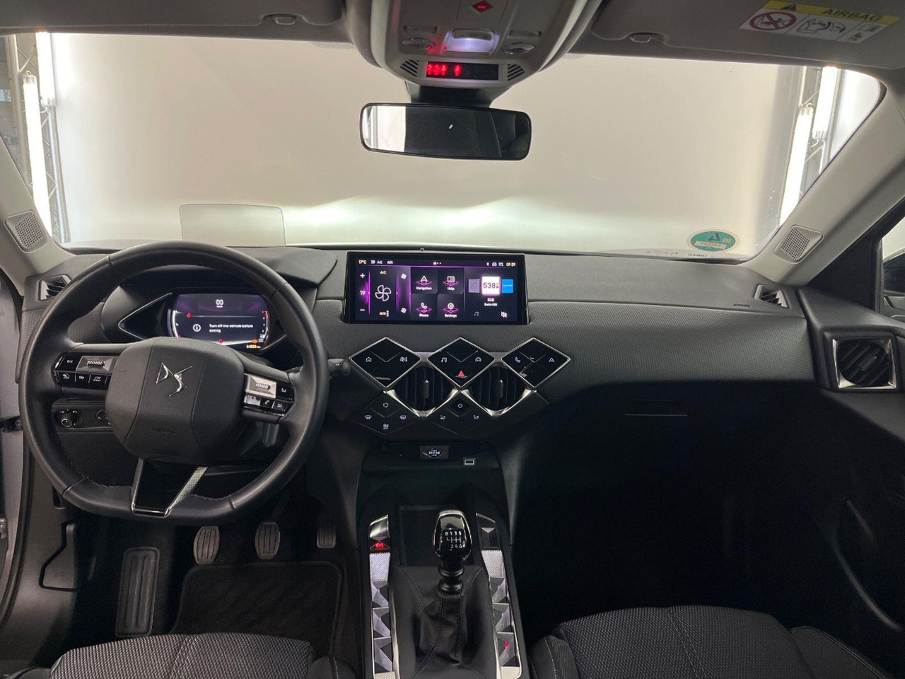 DS 3 1.2 PureTech Bastille | 2023 | 64.053 km | S079SV | NAP: Logisch - SUV: picture 5 DS 3 1.2 PureTech Bastille | 2023 | 64.053 km | S079SV | NAP: Logisch - SUV: picture 5