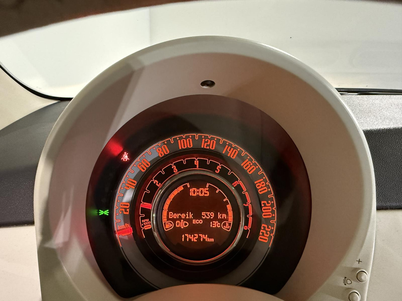 Fiat | 500 | 0.9 TwinAir Turbo Lounge | 2017 | 174.274 km | KX085G | Logisch - Hatchback: picture 2 Fiat | 500 | 0.9 TwinAir Turbo Lounge | 2017 | 174.274 km | KX085G | Logisch - Hatchback: picture 2